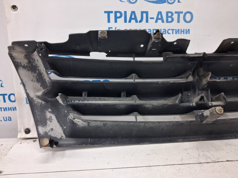 Решетка радиатора Mitsubishi Pajero Wagon 3 3.2 ДИЗЕЛЬ 4M41 1999 (б/у) Київ - зображення 7