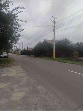 Зазим'я. Продам 11сот по вул. Деснянська, асфальт, забудовані сусіди Бровари