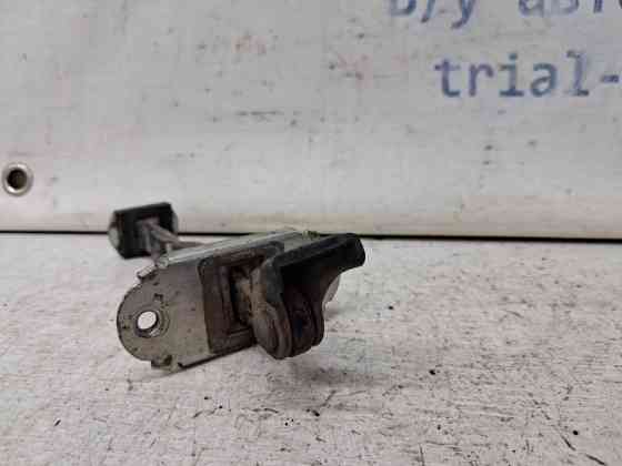 Ограничитель двери задний правый Nissan Navara 2004-2015 824304X30A (Арт. 64504) Киев