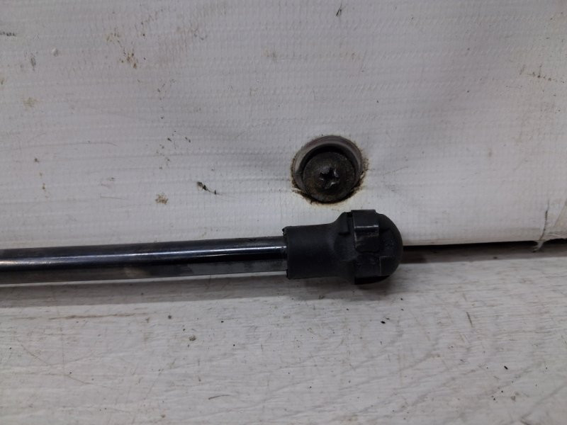 Амортизатор крышки багажника Toyota Avensis T25 2.2 DIESEL 2ADFTV 2002 (б/у) Київ - зображення 3