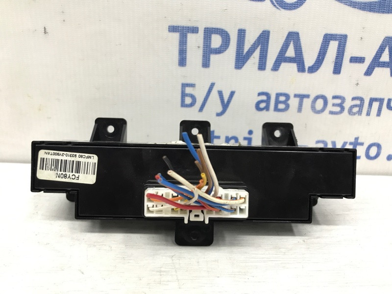 Кнопка подогрева Hyundai IX35 LM 2.0 DIESEL 2009 (б/у) Киев - изображение 2