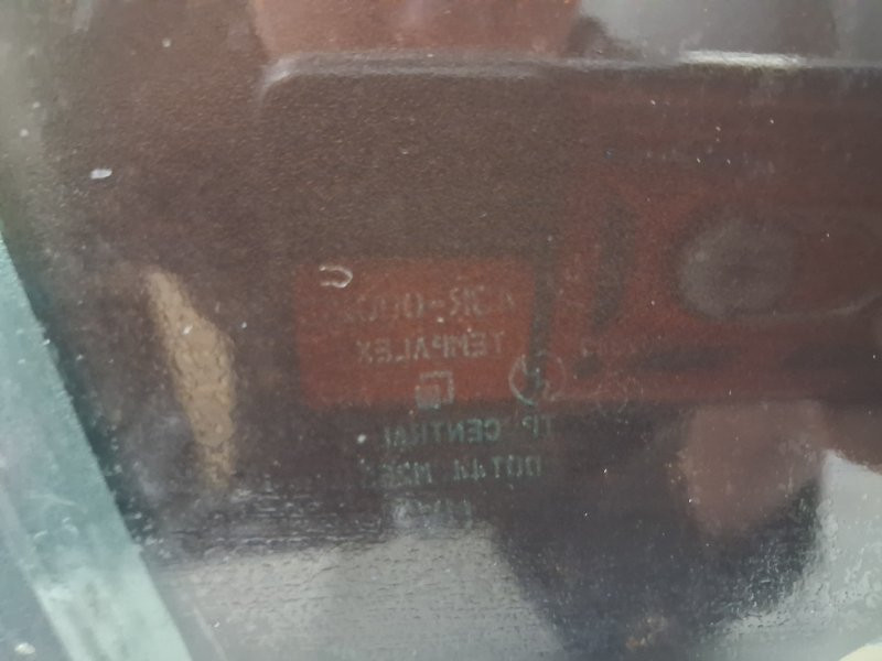 Стекло двери переднее правое Infiniti FX S50 3.5 БЕНЗИН VQ35DE 2002 (б/у) Киев - изображение 2