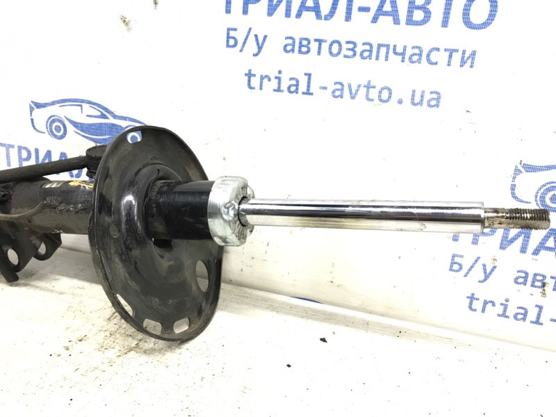 Амортизатор передний правый Toyota Avensis T27 2.0 DIESEL 2009 (б/у) Київ - зображення 3