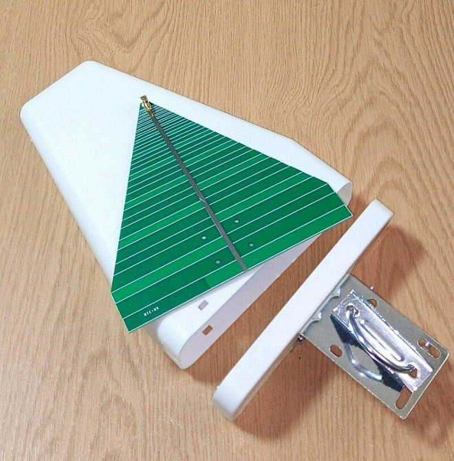 Антенна 600 - 6000 МГц, 50 Вт, 6-7 dB,  UWB DIXSG логопериодическая + корпус с креплением (82059) Днепр - изображение 1