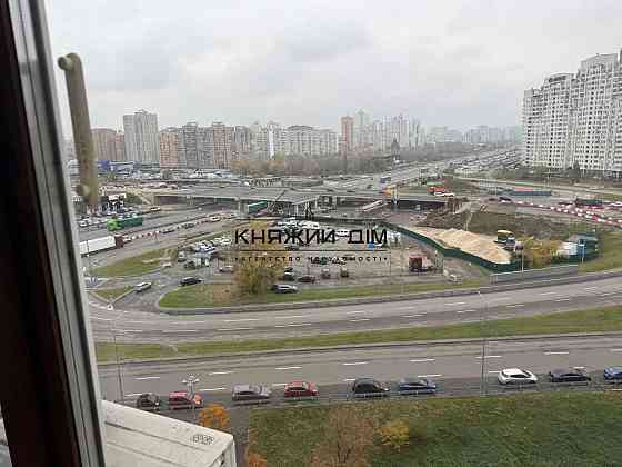 Простора 4-кімнатна квартира для сім’ї | вул. Дніпровська набережна, 26-І.м.Осокорки Київ