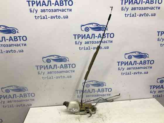 Замок двери передний правый Mitsubishi Pajero Wagon 3 3.2 ДИЗЕЛЬ 4M41 1999 (б/у) Київ