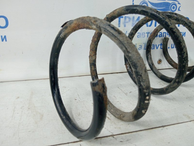 Пружина передняя Toyota RAV 4 A40 2.2 DIESEL 2ADFTV 2012 (б/у) Київ - зображення 2
