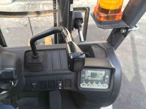 Газ-бензиновий навантажувач TCM (Nissan), із напрацюванням 7644 мотогодин. Модель: FHGE20T5. Полтава