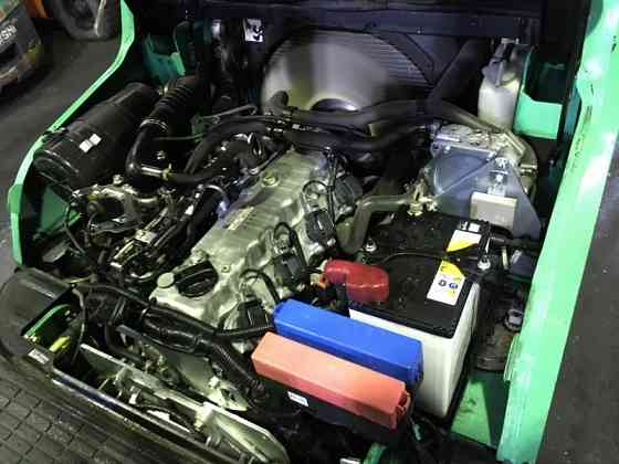 Газ-бензиновий навантажувач Mitsubishi з кареткою бічного зміщення. Модель KFGE15P-TP, 2022 року Рівне