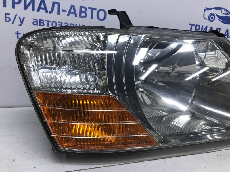 Фара правая галоген Mitsubishi Pajero Wagon 3 3.2 ДИЗЕЛЬ 4M41 1999 (б/у) Київ - зображення 3