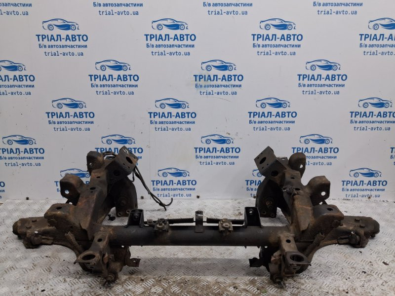 Балка передней подвески Mitsubishi Pajero Wagon 4 3.2 ДИЗЕЛЬ 4M41 2006 (б/у) Київ - зображення 1