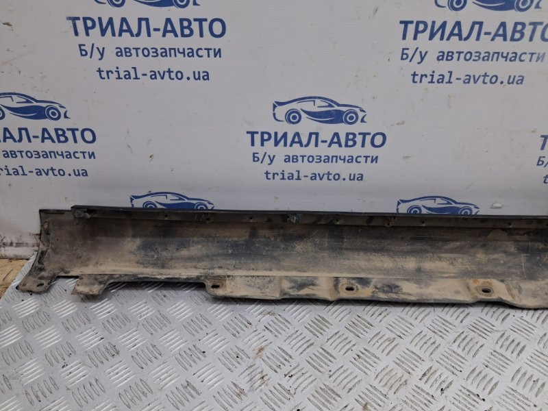 Накладка порога внешняя правая Toyota Avensis T25 1.8 БЕНЗИН 1ZZFE 2002 (б/у) Киев - изображение 5