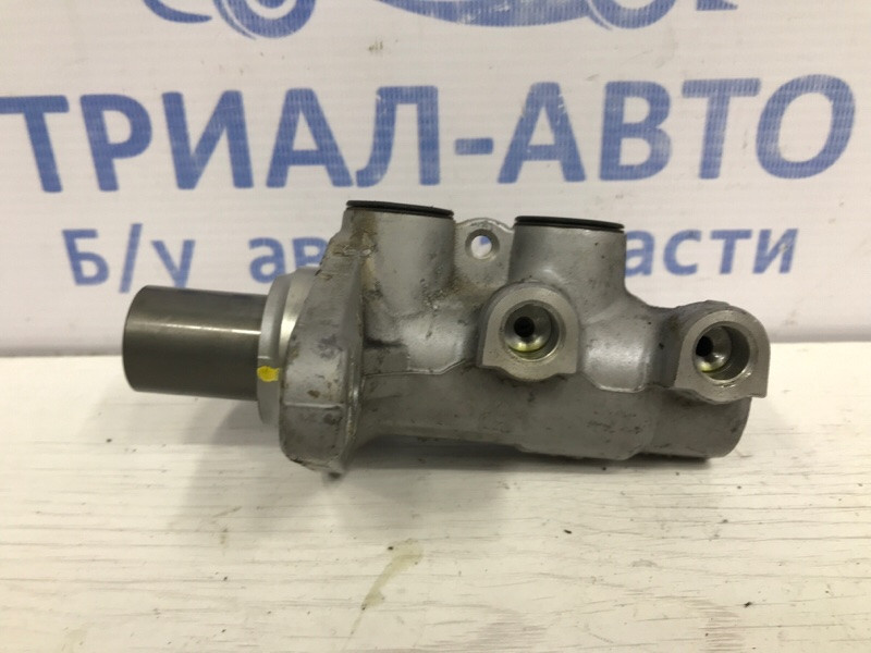 Тормозной цилиндр главный SsangYong Korando C200 2.0 DIESEL 2010 (б/у) Київ - зображення 1