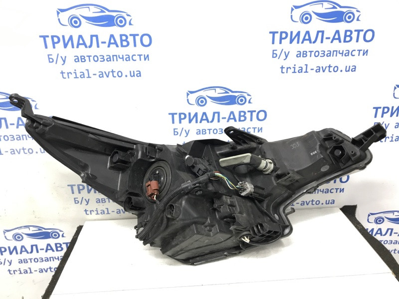 Фара левая галоген Рестайлинг Toyota Avensis T27 2.0 DIESEL 2009 (б/у) Київ - зображення 5