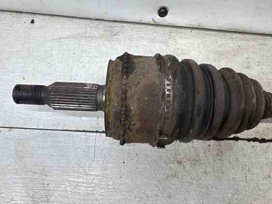 Привод передний левый АКПП Mitsubishi Pajero Wagon 3 3.2 ДИЗЕЛЬ 4M41 1999 (б/у) Киев