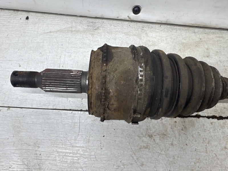 Привод передний левый АКПП Mitsubishi Pajero Wagon 3 3.2 ДИЗЕЛЬ 4M41 1999 (б/у) Київ - зображення 3