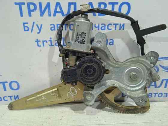 Стеклоподъемник задний правый Toyota Land Cruiser J100 1998 (б/у) Киев