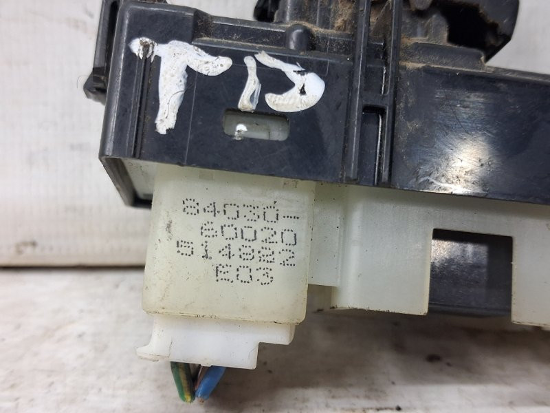 Кнопка стеклоподъемника Toyota Prado J120 3.0 DIESEL 1KDFTV 2002 (б/у) Киев - изображение 3