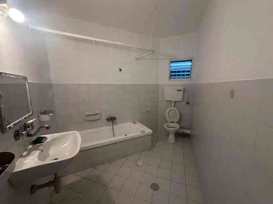 Сдается 4-х комнатная квартира в центре Герцлии Киев