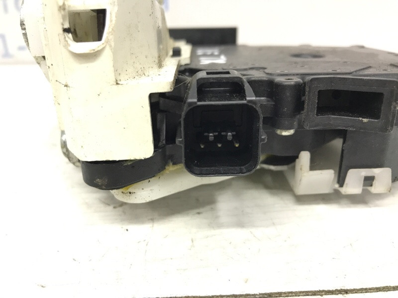 Замок двери задний правый Mitsubishi Outlander XL 2.2 DIESEL 4N14 2007 (б/у) Киев - изображение 4