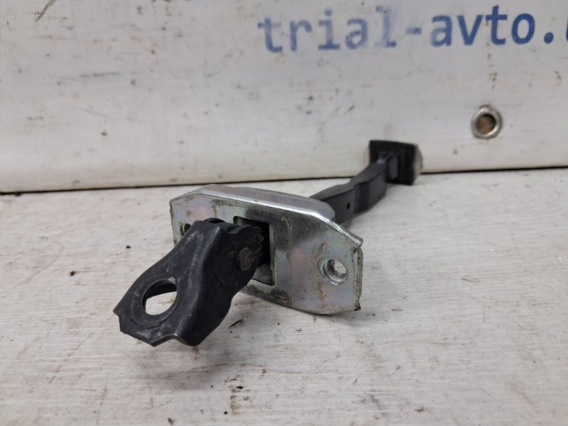 Ограничитель двери задний левый Nissan Qashqai J11 1.2 БЕНЗИН HRA2DDT 2013 (б/у) Київ - зображення 2