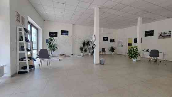 Оренда магазин / автосалон / шоурум 93м2, просп. Повітряних сил, 90. Київ