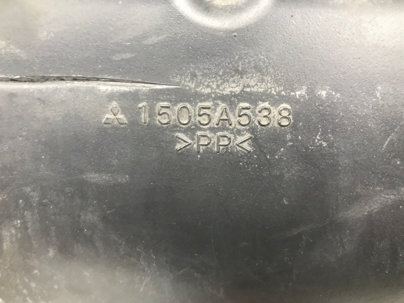 Воздухозаборник Mitsubishi Outlander XL 2.2 DIESEL 4N14 2007 (б/у) Киев - изображение 5