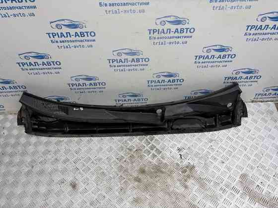 Дефлектор дворников Toyota RAV 4 2005-2016 5570842140 (Арт. 83392) Киев