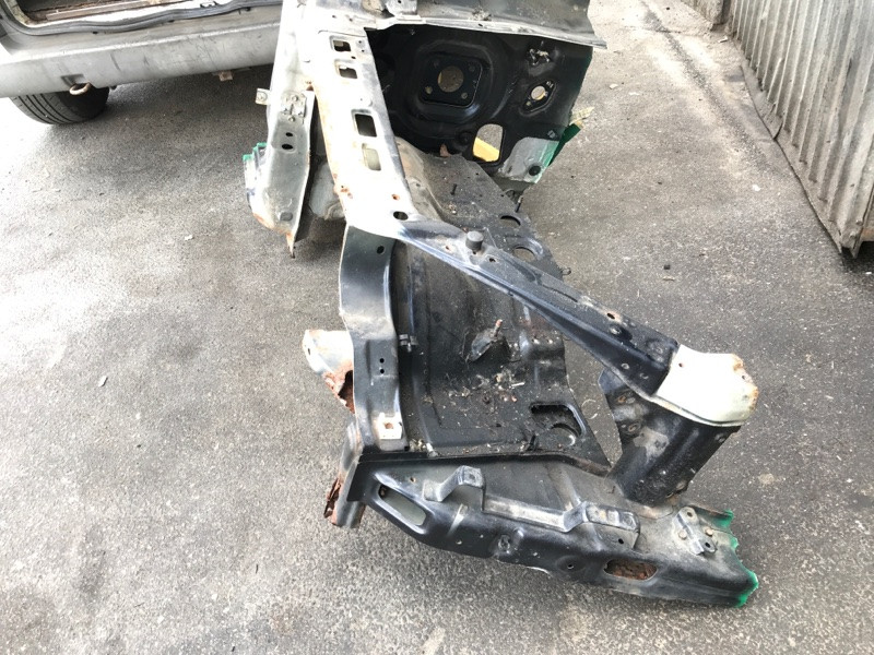 Четверть автомобиля передняя правая Kia Sorento BL 2.5 DIESEL D4CB 2002 (б/у) Київ - зображення 2