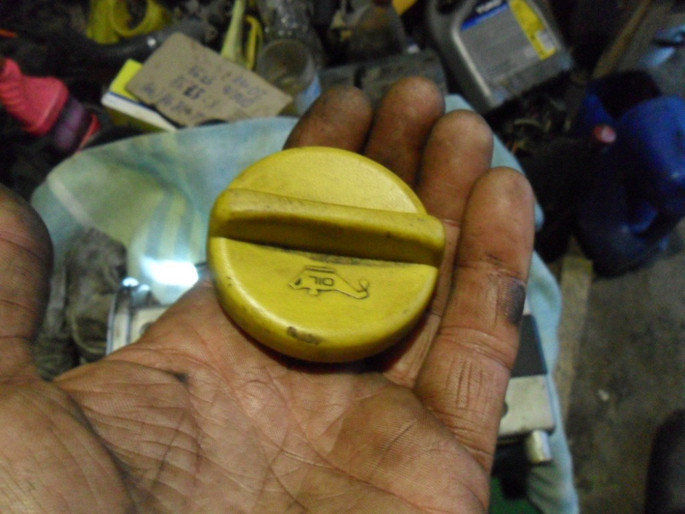 GM 90412508, Кришка маслозаливної горловини Опель Фронтера, Синтра Вінниця - зображення 5