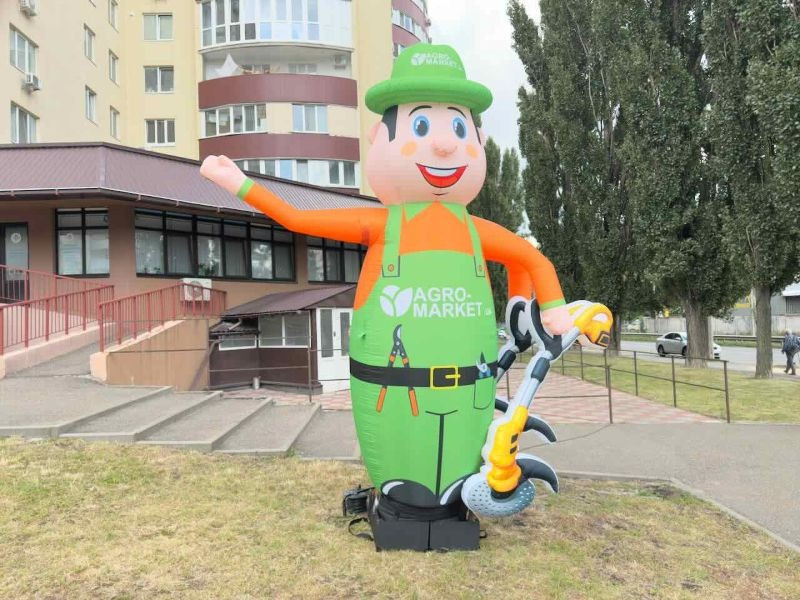 Наружная реклама человек надувной 3D копии товаров, персонажей, животных 3.4 м Київ - зображення 4