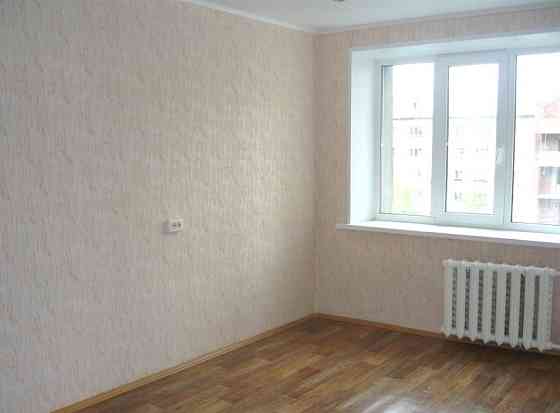 Поклейка обоев флизелиновых виниловых Київ