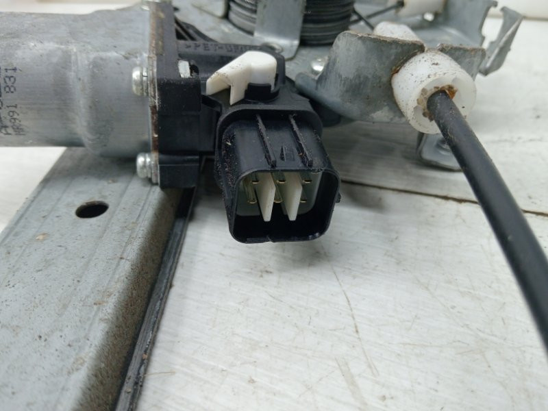 Стеклоподъемник передний левый Mitsubishi Lancer 9 1.6 БЕНЗИН 4G18 2003 (б/у) Киев - изображение 2