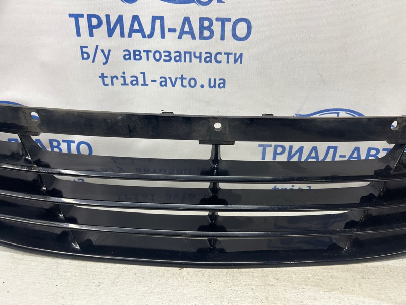 Решетка бампера центральная Hyundai IX35 LM 1.7 DIESEL D4FD 2009 (б/у) Київ - зображення 8