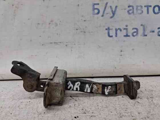 Ограничитель двери задний правый Nissan Navara 2004-2015 824304X30A (Арт. 64504) Киев