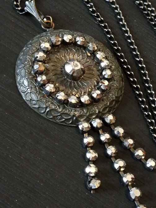 Кулон на цепочке, колье Яблонекс, набор бижутерии, серьги и кулон Днепр - изображение 2