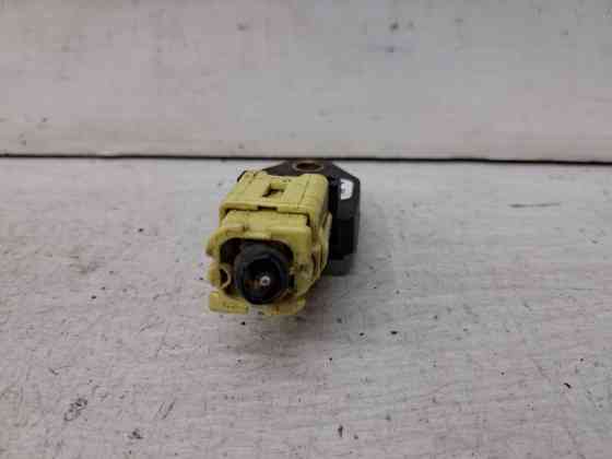 Датчик удара (AIRBAG) Kia Ceed JD 1.6 DIESEL D4FB 2012 (б/у) Київ