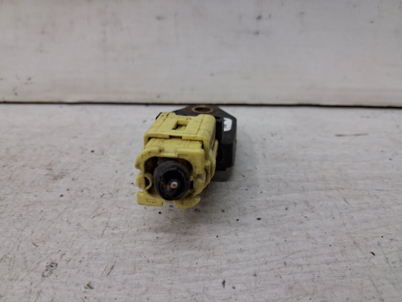 Датчик удара (AIRBAG) Kia Ceed JD 1.6 DIESEL D4FB 2012 (б/у) Київ - зображення 2