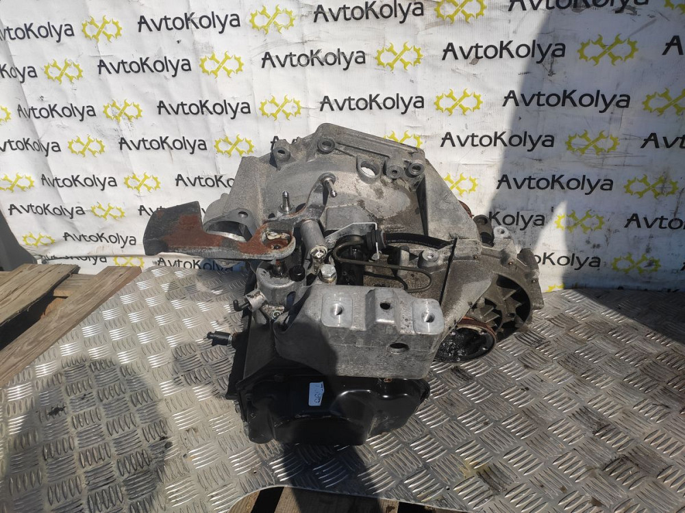 МКПП Коробка передач 5 ступ. VW Caddy 1.6 бензин 2010-2015 (FZT) Ковель - зображення 1
