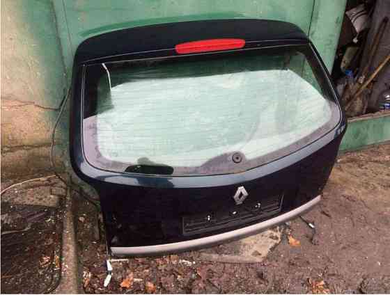 Б/у крышка багажника Renault Laguna 2, 8200041385, 7701472661 глухое стекло Кропивницький