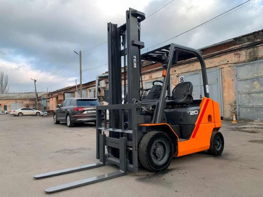 Дизельний навантажувач TCM (Nissan), 2022 року з бiчним зсувом Модель: FD20T5M Чернігів - зображення 2