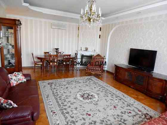 Оренда 3 кім. розд. на Леси Українки м. Печерська. Код : 1137909 Київ