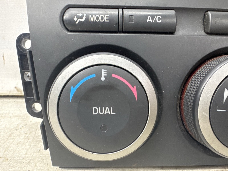 Блок управления климат-контролем Mazda 6 GH 2.5 БЕНЗИН L5-VE 2007 (б/у) Киев - изображение 2