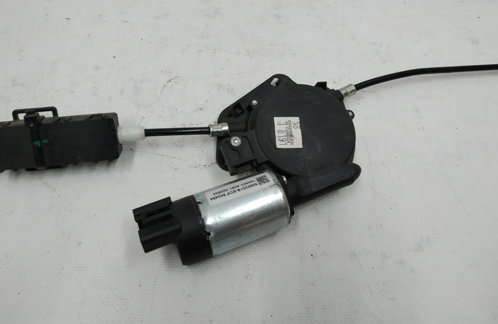 Электродвигатель разблокировки спинки одинарного правого сиденья 2-го ряда в сборе с кронштейнами кр Киев - изображение 3