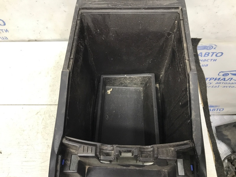 Подлокотник Hyundai Santa fe DM 2.2 DIESEL D4HB 2012 (б/у) Київ - зображення 5