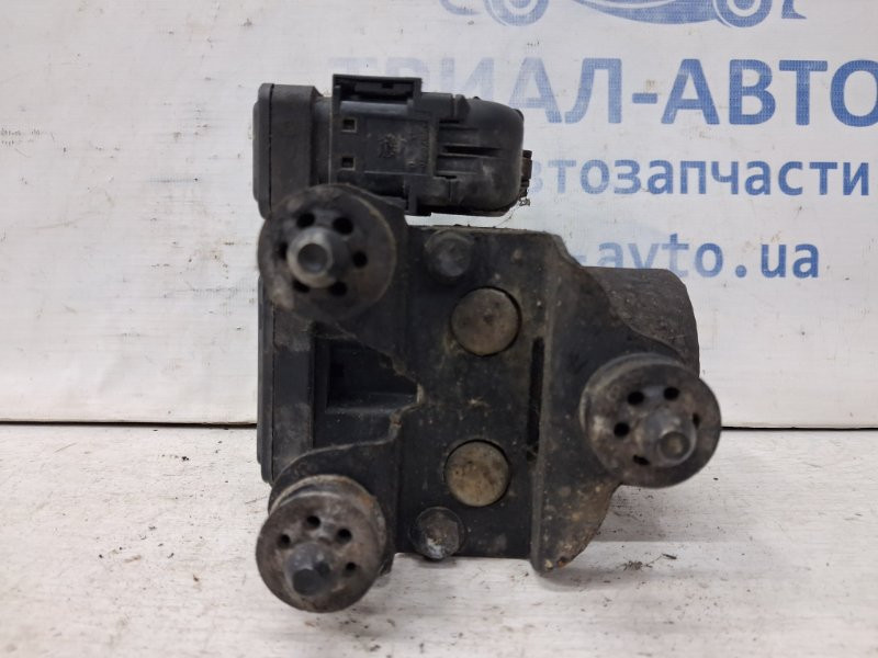 Блок abs Volkswagen Caddy 2K 1.9 DIESEL BJB 2003 (б/у) Київ - зображення 4