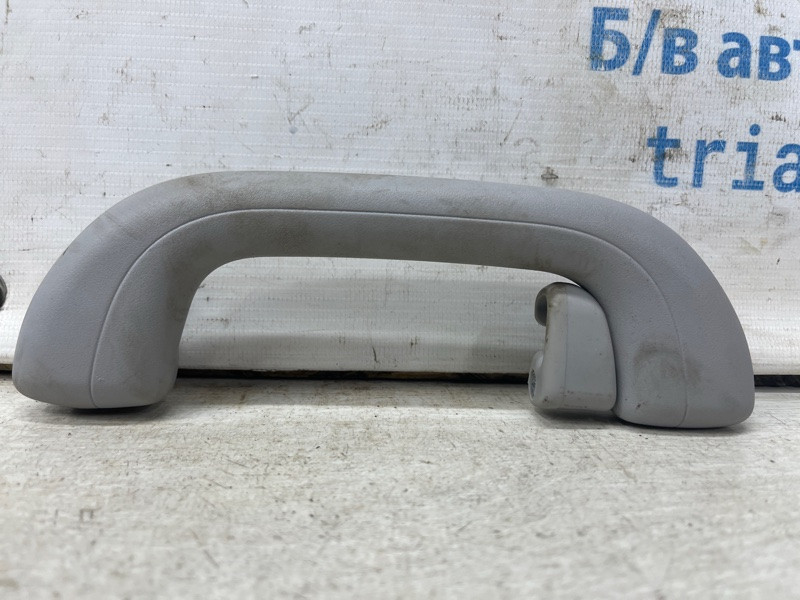 Ручка потолка Hyundai I30 GD 1.6 DIESEL D4FB 2011 (б/у) Киев - изображение 1