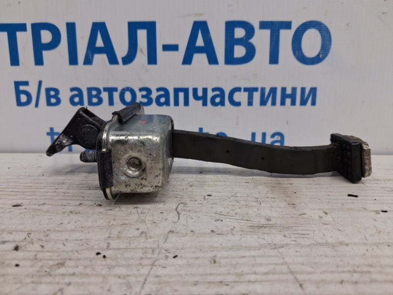 Ограничитель двери передний правый Kia Sportage 2015-2022 79390F1000 (Арт. 70789) Киев - изображение 1