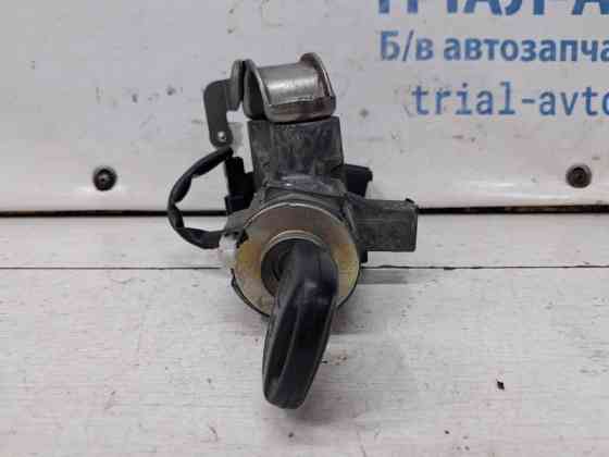 Замок зажигания Toyota Avensis T25 2.2 DIESEL 2ADFTV 2002 (б/у) Киев
