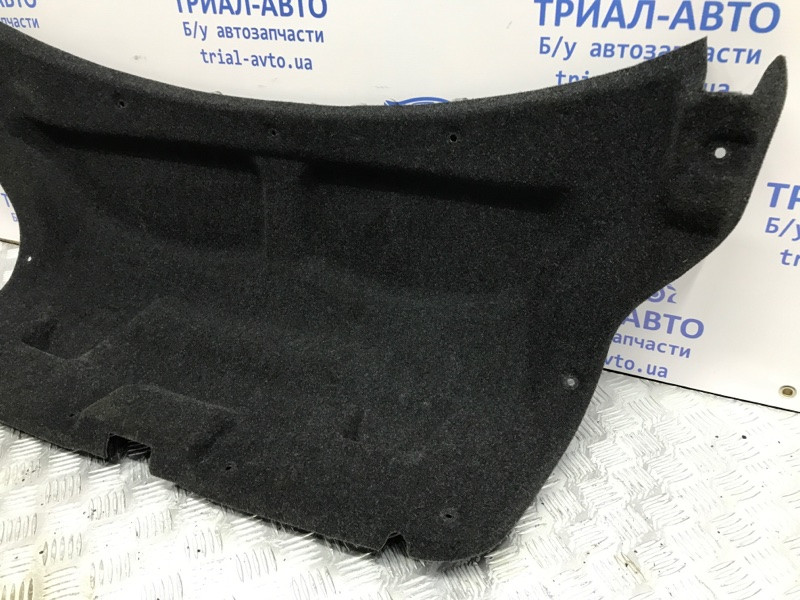 Обшивка крышки багажника Toyota Avensis T25 1.8 БЕНЗИН 1ZZFE 2002 (б/у) Киев - изображение 3